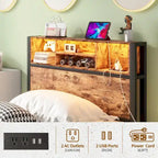 Cadre de lit double avec tête de lit de rangement, plateforme de lit en métal avec station de recharge, rangement bibliothèque, aucun sommier tapissier requis
