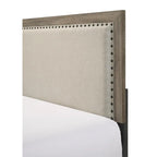 Tête de lit capitonnée en tissu gris avec garniture cloutée, lit Queen Size 1 pièce, beau mobilier de chambre en bois
